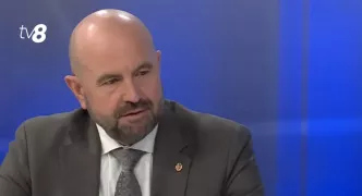 "Уверен, дело дойдет до суда": Министр инфраструктуры о возвращении государству топливного терминала аэропорта