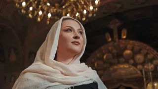 /VIDEO/ Maria Procopenco cucerește cu „Din cer senin”, un colind filmat în biserică: „Te pătrunde direct la inimă”