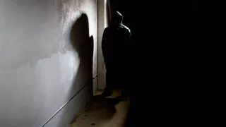 /VIDEO/ Cine este bărbatul suspectat de crime în serie la Beriozchi: Un polițist, infiltrat în gospodăria lui