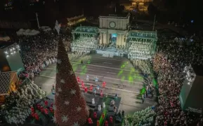 Новогоднее шоу в Кишинёве: яркий праздничный концерт на главной площади