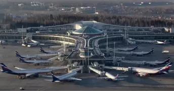 В Москве сообщили о массированной атаке дронов: задерживаются рейсы в аэропортах