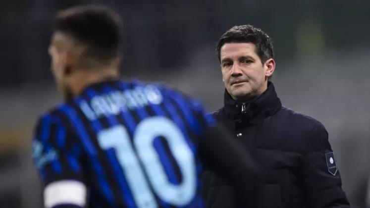 chivu (1)