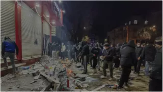 Протесты в Иране усиливаются: сотни тысяч людей на улицах, число погибших растёт