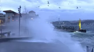 /VIDEO/ Furtuni violente în Turcia: Cel puțin 5 morți și pagube majore în mai multe regiuni