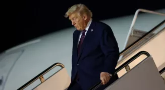 "Они правят с помощью насилия". Трамп снова пригрозил Ирану, но допустил переговоры