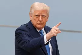 «Помощь уже в пути»: Трамп обратился к протестующим в Иране