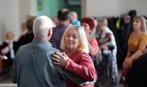 Жителям Кишинева старшего возраста предложили на выходных собраться на танцы