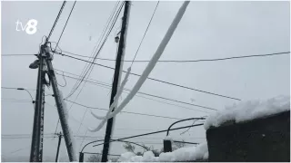 /ВИДЕО/ В Молдове из-за обледенения проводов обесточены десятки населенных пунктов