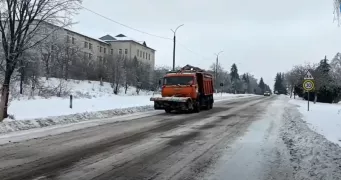 Зимние условия на национальных дорогах: обработка трасс продолжается 