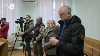 /ВИДЕО/ Прокуроры запросили арест четырех человек задержанных после столкновений с полицией у церкви в Деренеу (Обновляется)