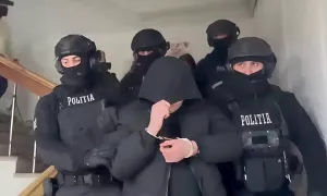 30 суток в изоляторе: подозреваемых по делу о подготовке покушений в Украине поместили под арест