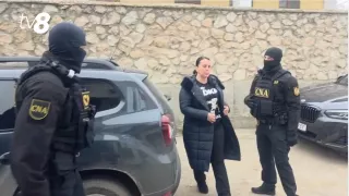 /VIDEO/ Primărița Eleonora Șaran și viceprimarul din Durlești, reținuți într-un dosar de escrocherie: Primele declarații