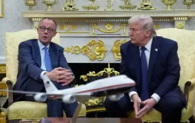 "Россия не получит в Украине сверх того, что у нее уже есть": канцлер ФРГ в беседе с Трампом