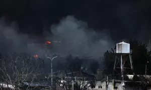 Израиль в ночь на 8 марта атаковал четыре иранских нефтехранилища. Тегеран заволокло едким дымом