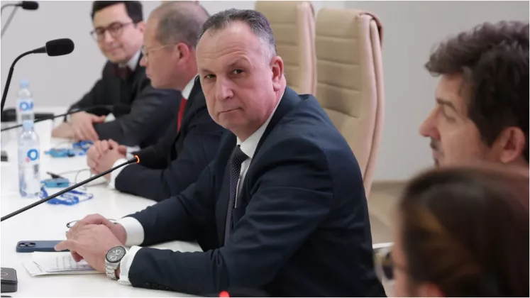 emil ceban