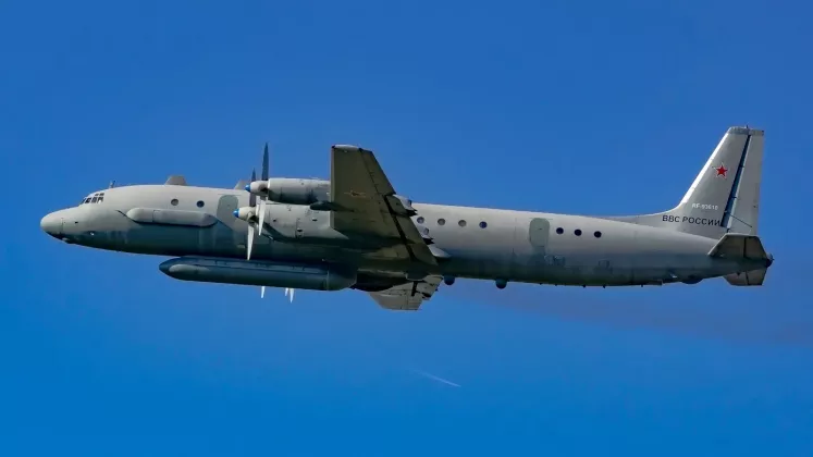 RF-93610_IL18(20M)_Russian_Air_Force_UUMB_(33375039736)_(2)