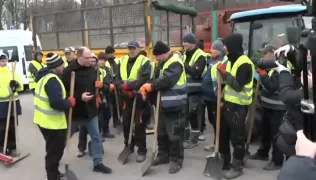 В столице муниципальных сотрудников вывели на "весенний субботник". Кишинев обещают сделать чистым к Пасхе