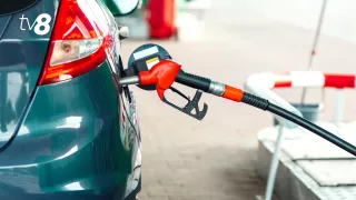 Benzina se scumpește, iar motorina se ieftinește: Cât vor costa carburanții pe 15, 16 și 17 august 2026