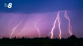 /HARTĂ/ Alertă meteo: Cod galben de furtună în Moldova. Se așteaptă ploi, grindină și vijelie