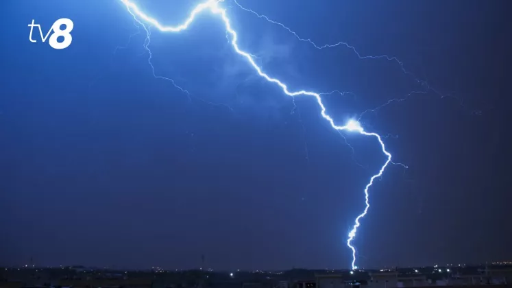 ploi fulger meteo (7)