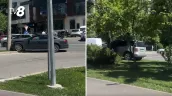 /ВИДЕО/ В Кишиневе столкнулись два автомобиля: один из них вылетел на пешеходную аллею