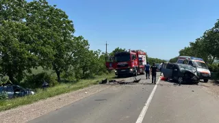 /VIDEO/ Accident grav la Căușeni: Două persoane au murit, iar un copil de 4 ani a ajuns la spital