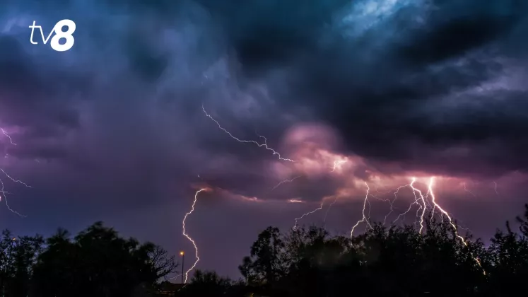 ploi fulger meteo