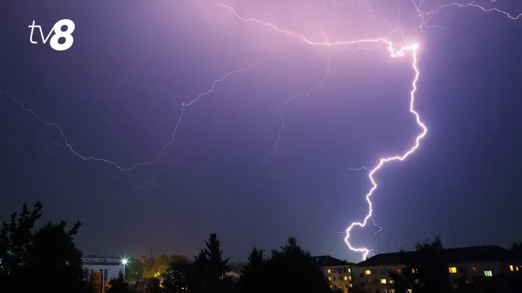 ploi fulger meteo