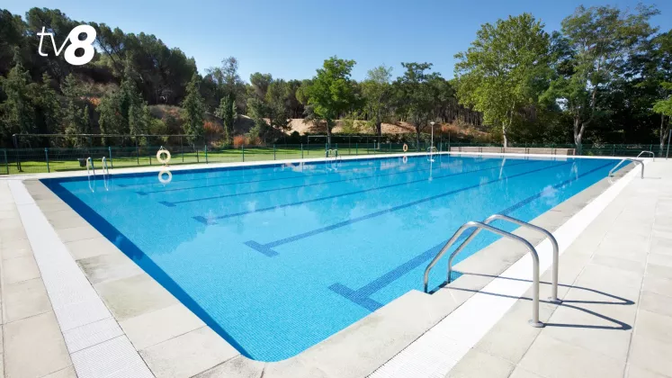 piscină