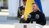 Никто не будет диктовать, кого нам почитать: Зеленский предложил создать национальный пантеон героев Украины