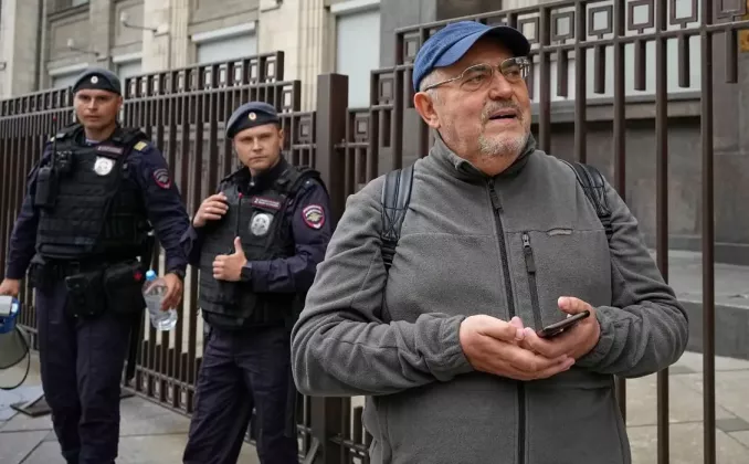 борис надеждин