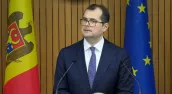 Зарплаты учителям и бюджетникам поднимут с 1 января 2027 года. Тофан: "У нас нет возможности сделать это раньше"