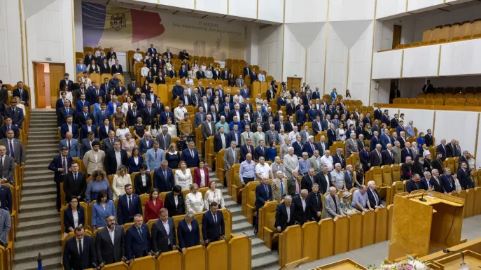 /VIDEO/ Emoții ca acum 35 de ani: Semnatarii Independenței s-au întors în sala în care au scris istorie