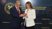 8 persoane din stânga Nistrului au primit cetățenia rusă, din mâna lui Oleg Ozerov. Chișinăul: „Acțiune iresponsabilă”

