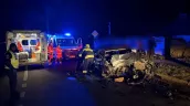 Tragedie la Hîncești: Un bărbat a murit pe loc după ce mașina în care se afla s-a izbit de un pilon