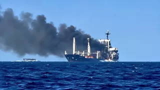 /VIDEO/ Alertă în Marea Neagră: O navă care se îndrepta din Turcia spre Moldova, lovită de drone. Precizările Agenției Navale