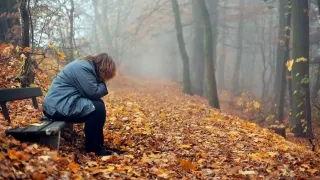 Осенняя астения или депрессия: как распознать симптомы и справиться с упадком сил