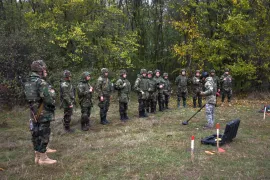 /ВИДЕО/ От гражданской жизни — к армейским будням: как проходят сборы резервистов в Молдове