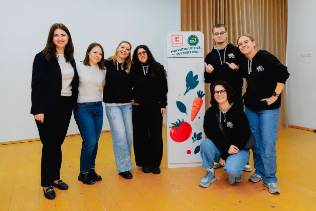Copie a fișierului 8P8A7974
