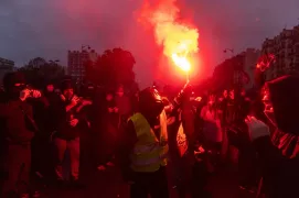 Proteste de amploare în Franța, cu peste 400.000 de oameni în stradă: Violențe extreme și 1.000 de arestări 