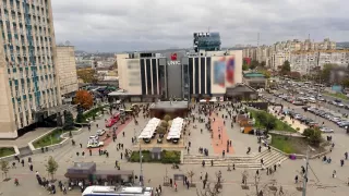 /ВИДЕО/ В Кишиневе эвакуировали торговый центр UNIC после сообщения о бомбе. На месте работают экстренные службы