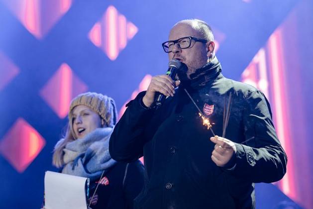 Павел Адамович за несколько секунд до нападения/ Фото Рейтер