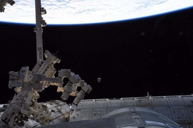twitter.com/Space_Station