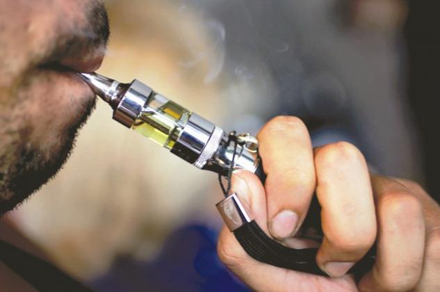 US-E-CIGARETTES-BECOME-POPULAR-ALTERNATIVE