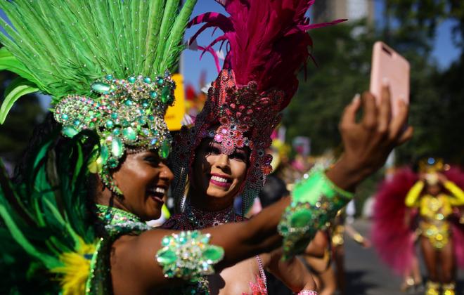 carnival8_700