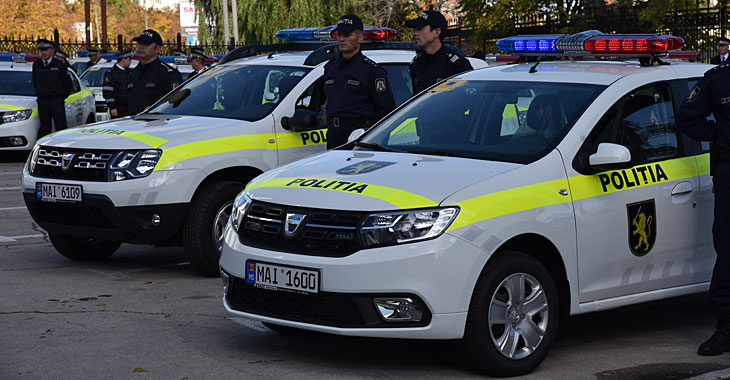 Фото: piataauto.md masini poliție