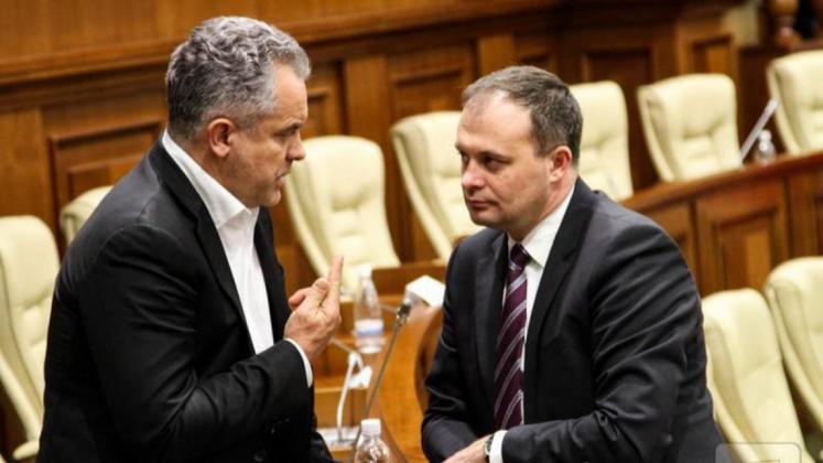 candu-explic-de-ce-plahotniuc-i-a-v-ndut-mai-multe-propriet-i-i-afaceri-51023-1540501455-1280x720