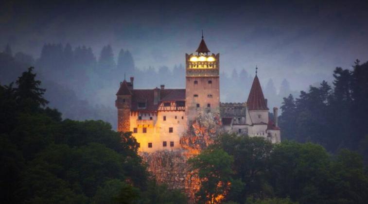 castel-dracula-900x500