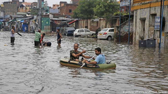 49979904_303