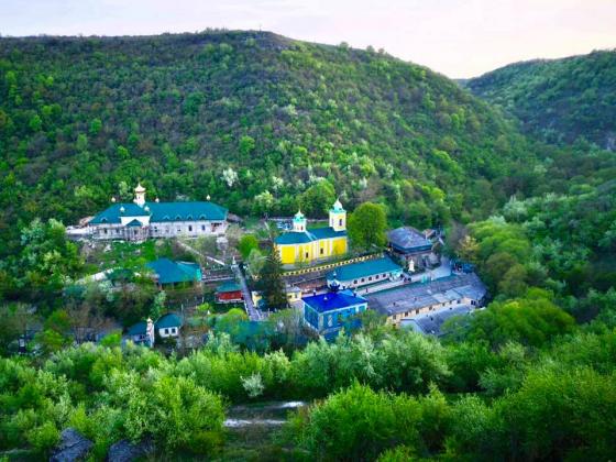 Фото: Facebook / Mănăstirea Sfânta Treime Saharna